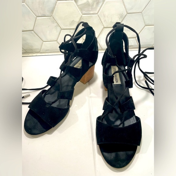 Steve Madden Woman’s Gladiator Lace Up Sandals Size 8 Black Suede Block Heel - Picture 1 of 10